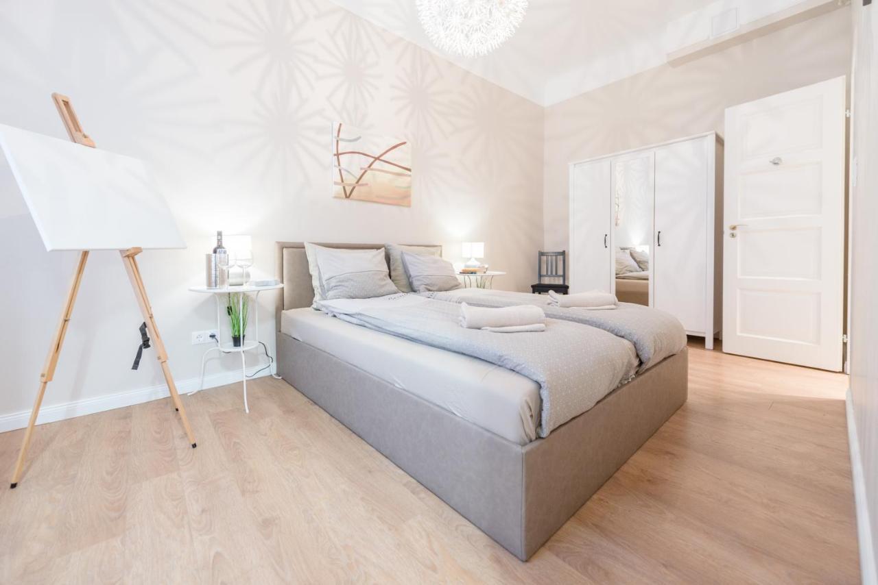 Apartament Downtown Heart 3 Bdr, 2 Bath, A/C Budapeszt Zewnętrze zdjęcie