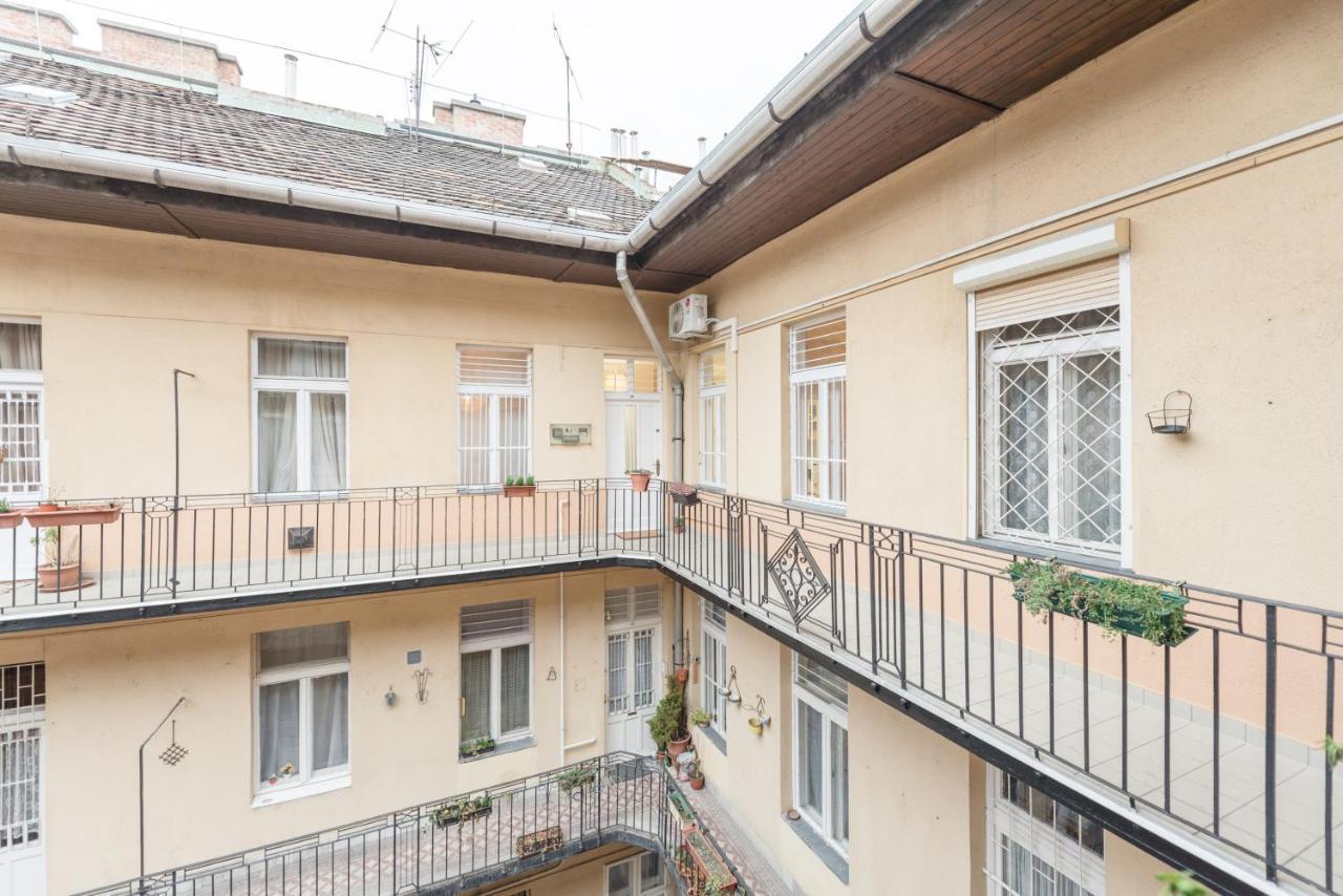 Apartament Downtown Heart 3 Bdr, 2 Bath, A/C Budapeszt Zewnętrze zdjęcie